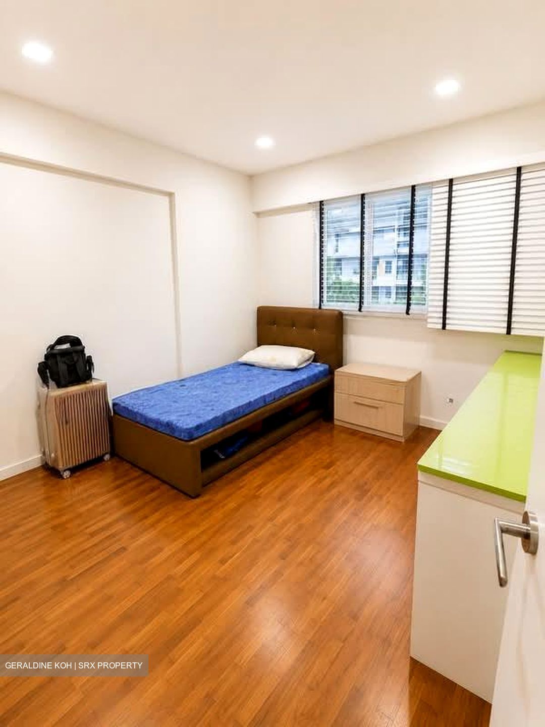 Blk 405 Hong Kah Court (Jurong West), HDB Executive #598591981